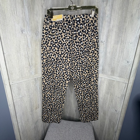 MICHAEL Michael Kors Leopard Print Cropped Jeans - Picture 6 of 8